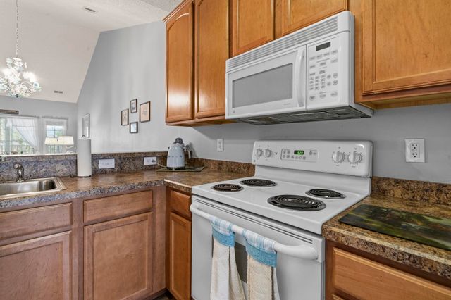 5864 Longwood Dr Unit 303, Murrells Inlet, SC 29576