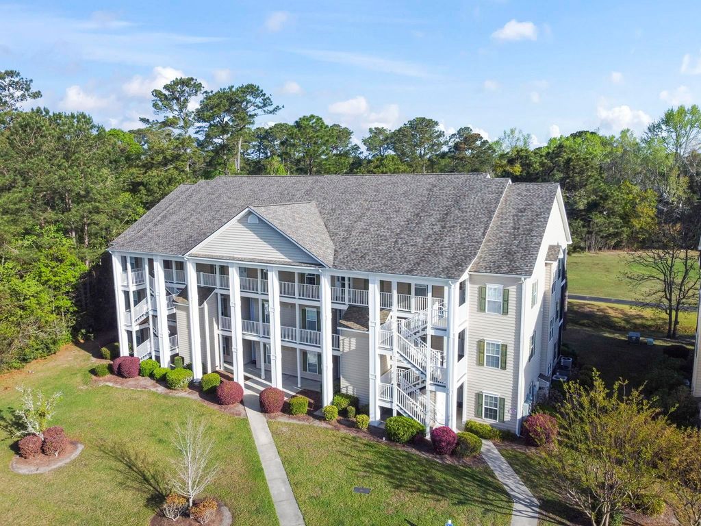 5864 Longwood Dr Unit 303, Murrells Inlet, SC 29576