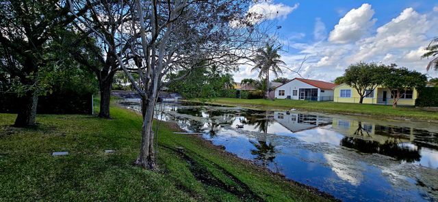 12175 NW 52nd Court, Coral Springs, FL 33076