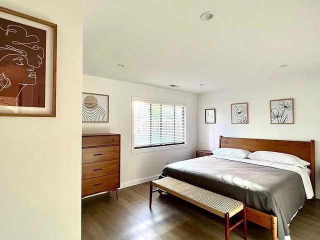 2050 Williams Street, Palo Alto, CA 94306