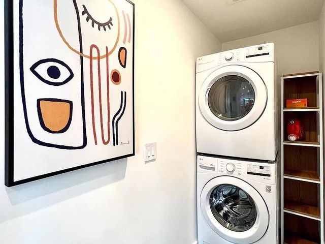 2050 Williams Street, Palo Alto, CA 94306