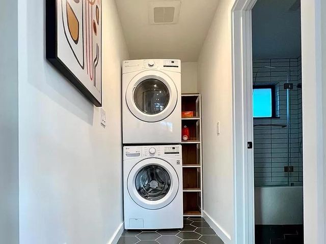 2050 Williams Street, Palo Alto, CA 94306