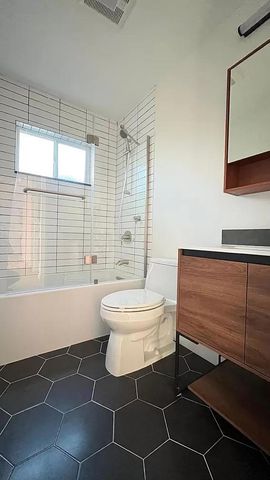 2050 Williams Street, Palo Alto, CA 94306