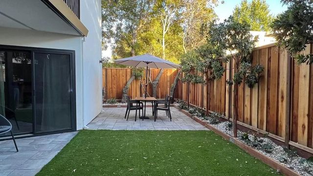 2050 Williams Street, Palo Alto, CA 94306