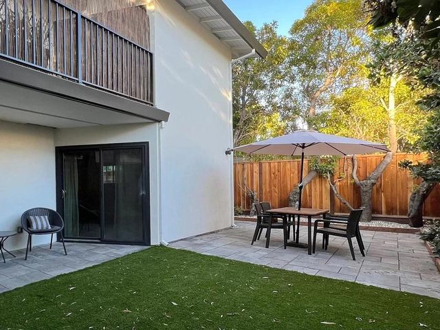 2050 Williams Street, Palo Alto, CA 94306