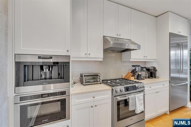 9 Somerset Lane 617, Edgewater, NJ 07020