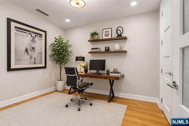 9 Somerset Lane 617, Edgewater, NJ 07020