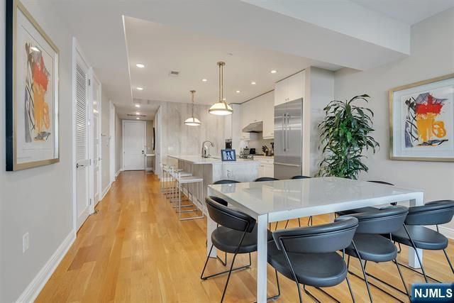 9 Somerset Lane 617, Edgewater, NJ 07020