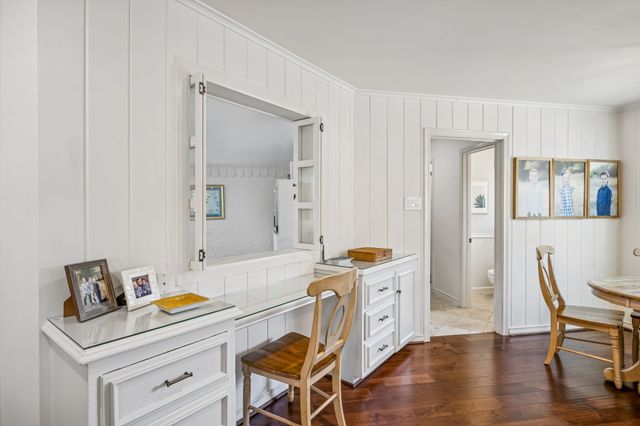 3336 Valiant Drive, Dallas, TX 75229