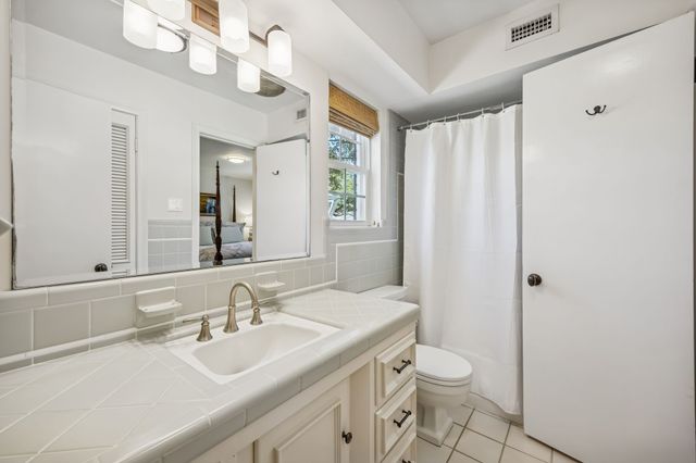 3336 Valiant Drive, Dallas, TX 75229