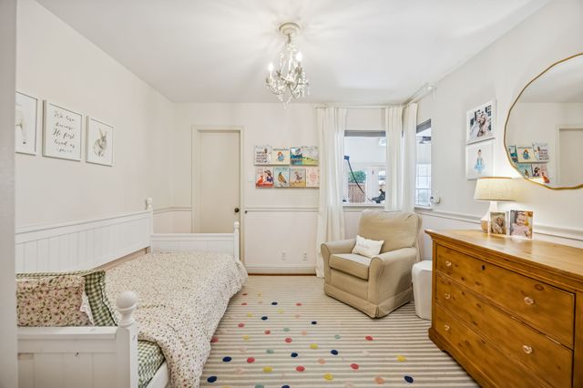 3336 Valiant Drive, Dallas, TX 75229