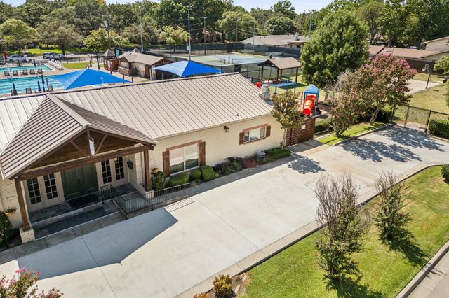 3336 Valiant Drive, Dallas, TX 75229