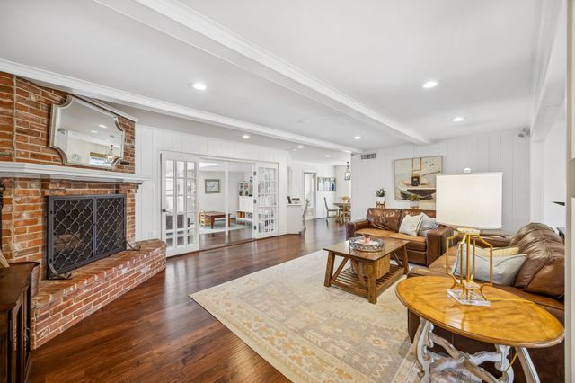 3336 Valiant Drive, Dallas, TX 75229