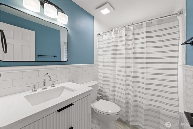 9812 S 212th St, Kent, WA 98031