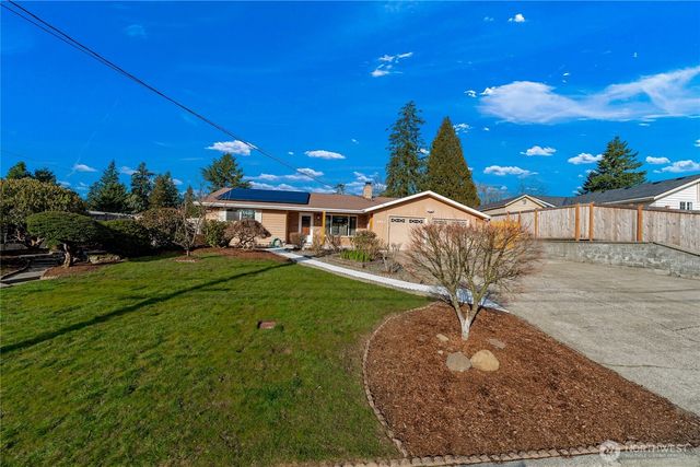 9812 S 212th St, Kent, WA 98031