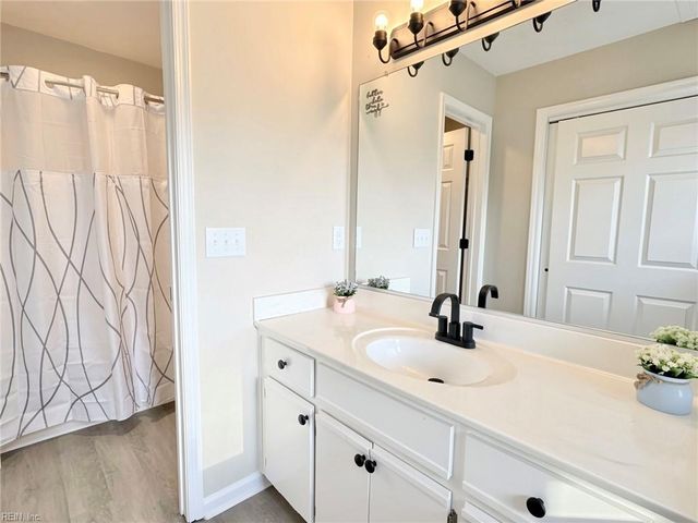 1414 Loose Strife PL, Chesapeake, VA 23320