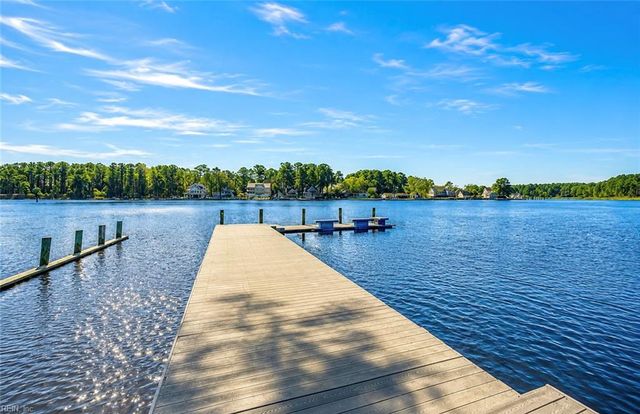 1414 Loose Strife PL, Chesapeake, VA 23320