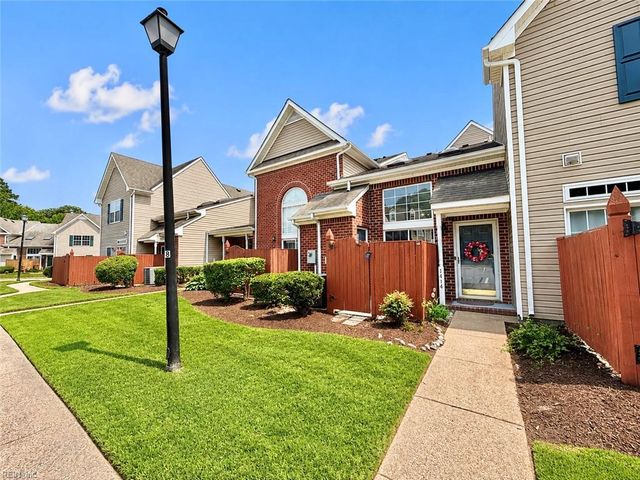 1414 Loose Strife PL, Chesapeake, VA 23320