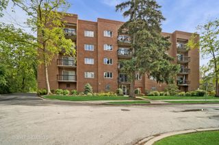 1653 River Street 405, Des Plaines, IL 60016