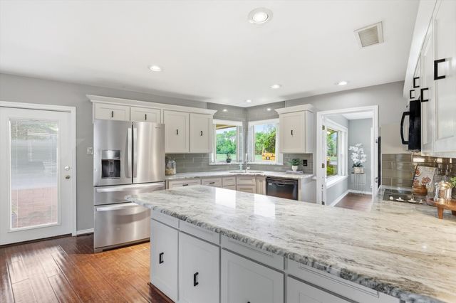 400 Sheffield Drive, Richardson, TX 75081