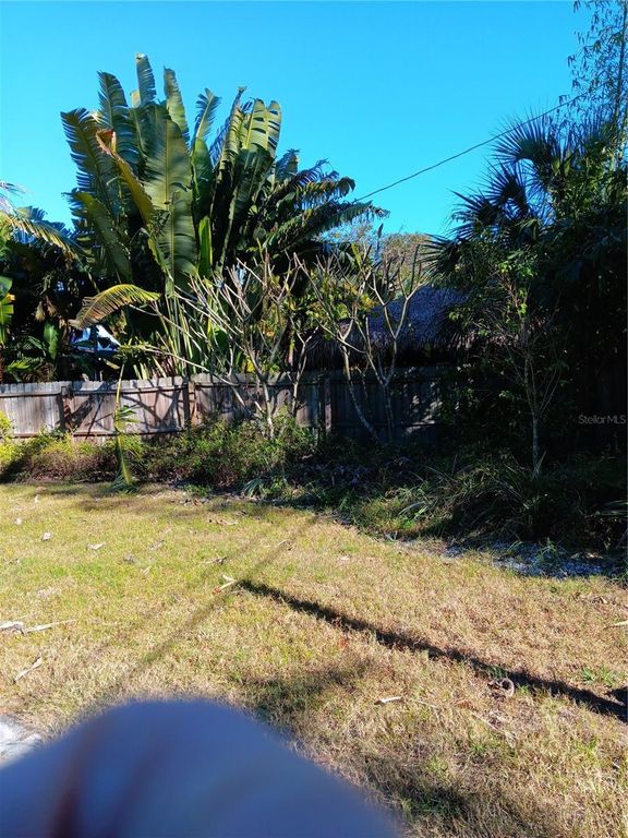 Image 8 of property listing at 5722 20TH AVENUE S, Gulfport, FL 33707