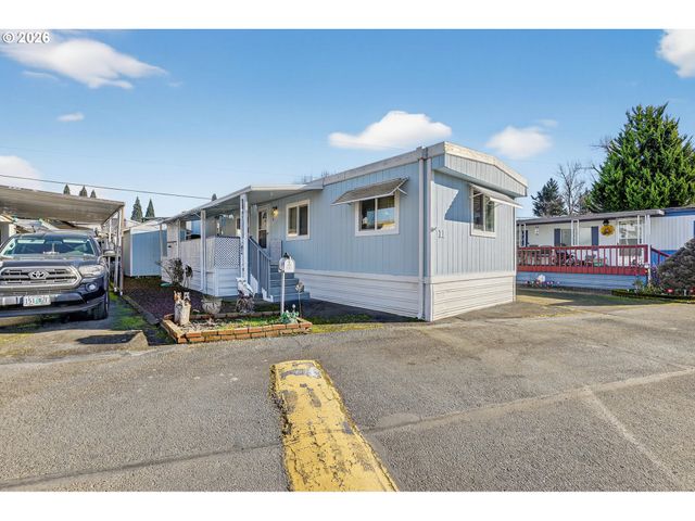 2710 Se COURTNEY Ave, Milwaukie, OR 97222