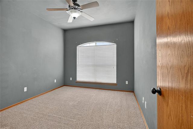 1615 Silver Oak Road, Blanchard, OK 73010
