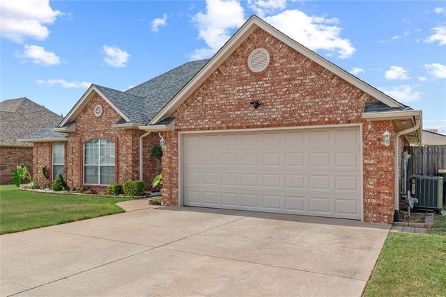 1615 Silver Oak Road, Blanchard, OK 73010