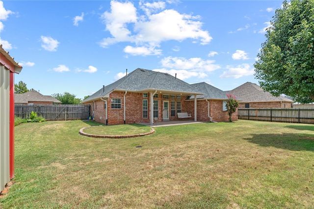 1615 Silver Oak Road, Blanchard, OK 73010