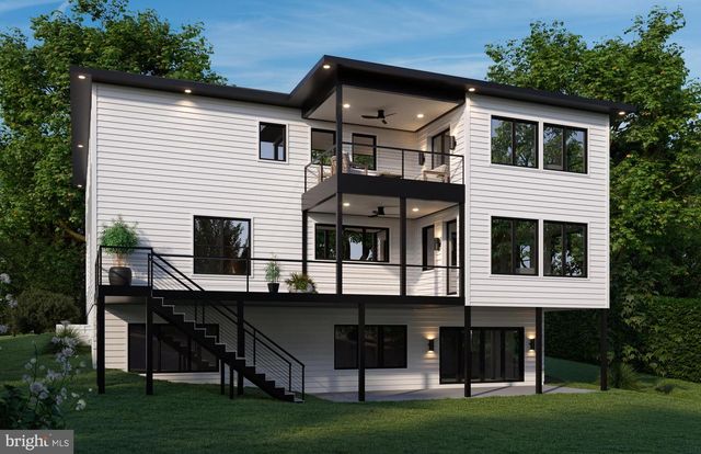 7925 FALSTAFF RD, Mclean, VA 22102