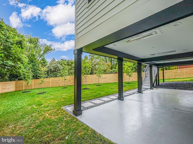 7925 FALSTAFF RD, Mclean, VA 22102