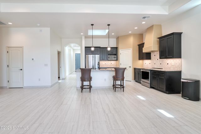 8044 Willow Bloom Circle, Las Cruces, NM 88007