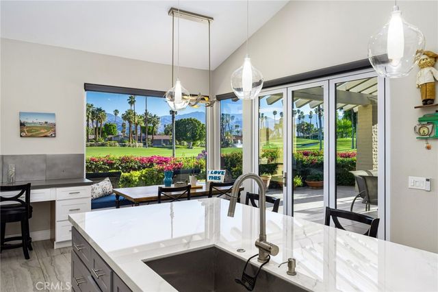 371 Red River Road, Palm Desert, CA 92211