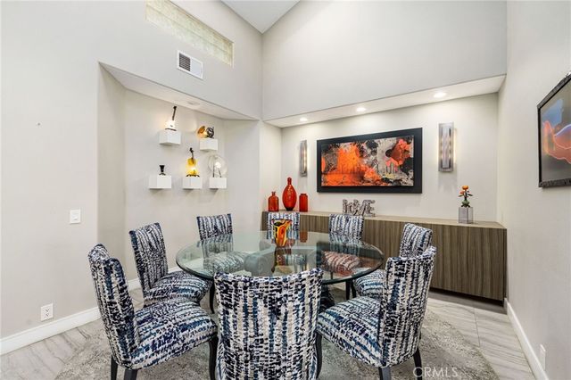 371 Red River Road, Palm Desert, CA 92211