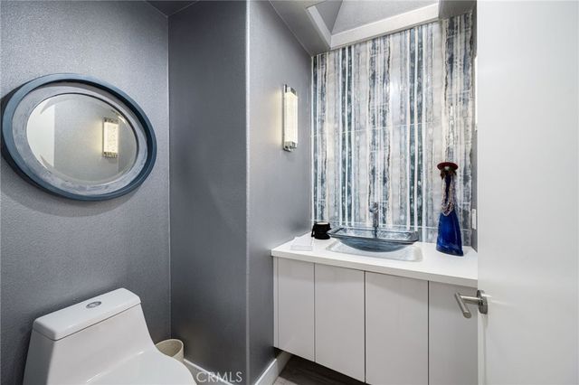 371 Red River Road, Palm Desert, CA 92211