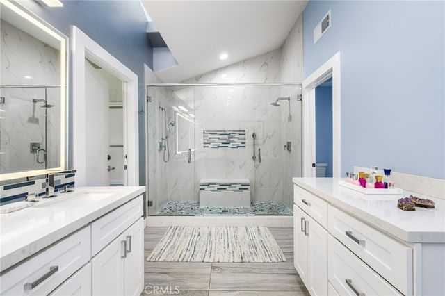 371 Red River Road, Palm Desert, CA 92211