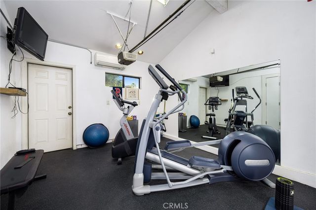 371 Red River Road, Palm Desert, CA 92211