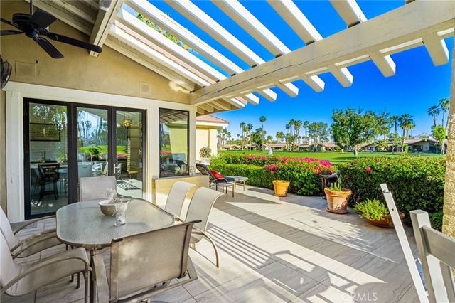 371 Red River Road, Palm Desert, CA 92211