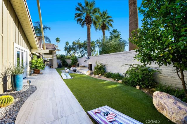 371 Red River Road, Palm Desert, CA 92211