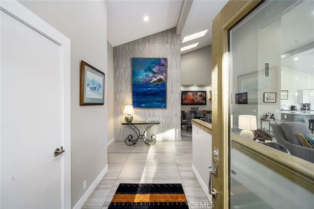 371 Red River Road, Palm Desert, CA 92211