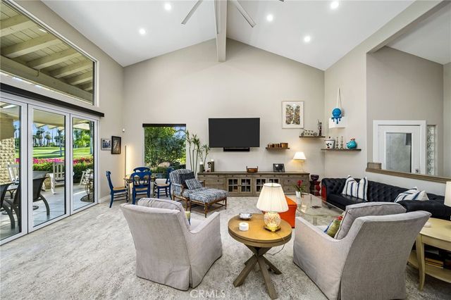 371 Red River Road, Palm Desert, CA 92211