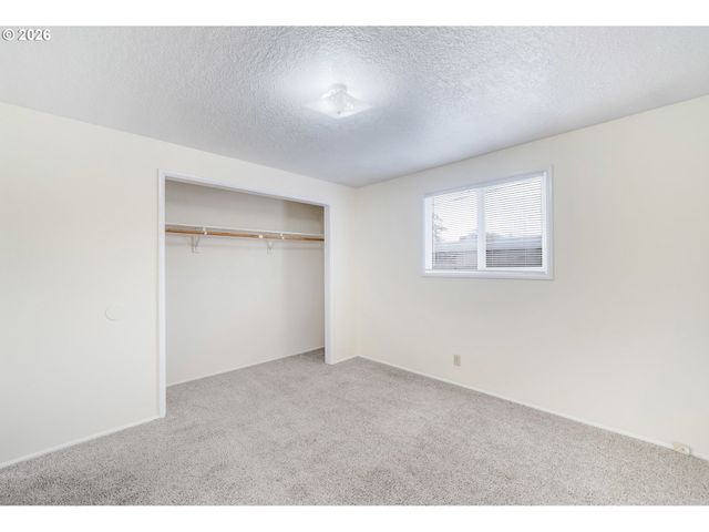 3670 WILLAMETTE St, Eugene, OR 97405