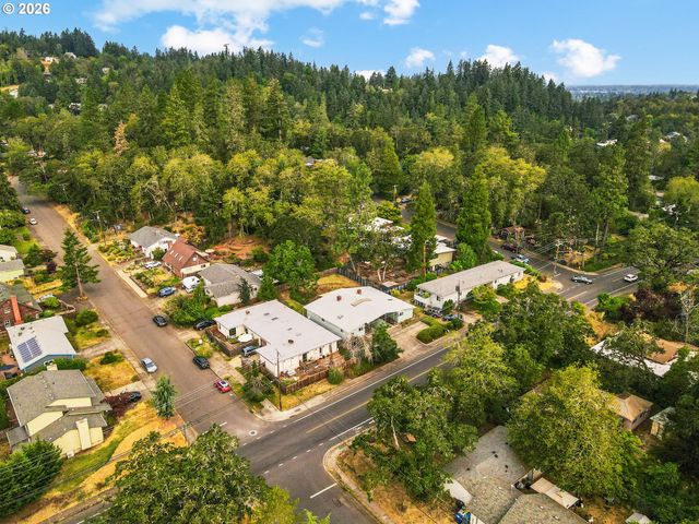3670 WILLAMETTE St, Eugene, OR 97405