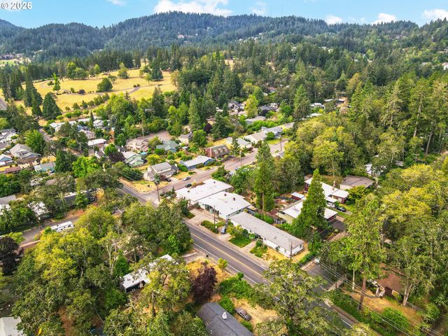 3670 WILLAMETTE St, Eugene, OR 97405