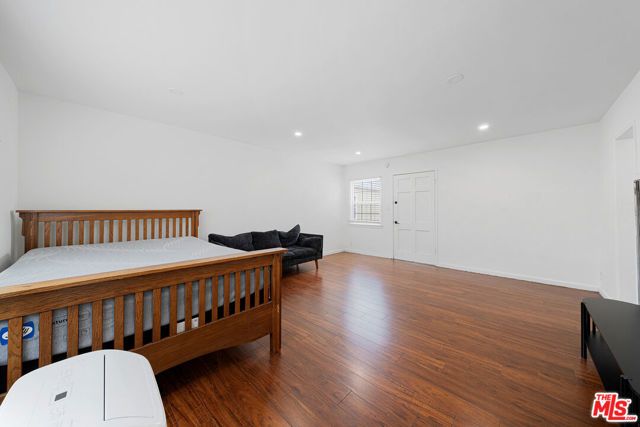 1238 S Beverly Glen Boulevard 12, Los Angeles, CA 90024