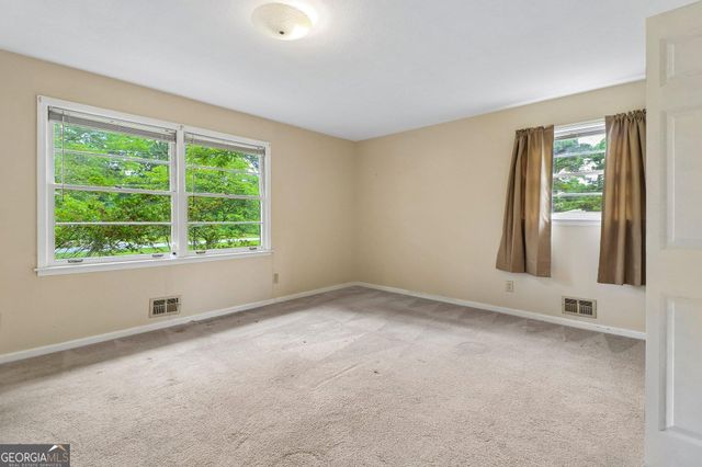 5117 Lakewood Drive, Acworth, GA 30101