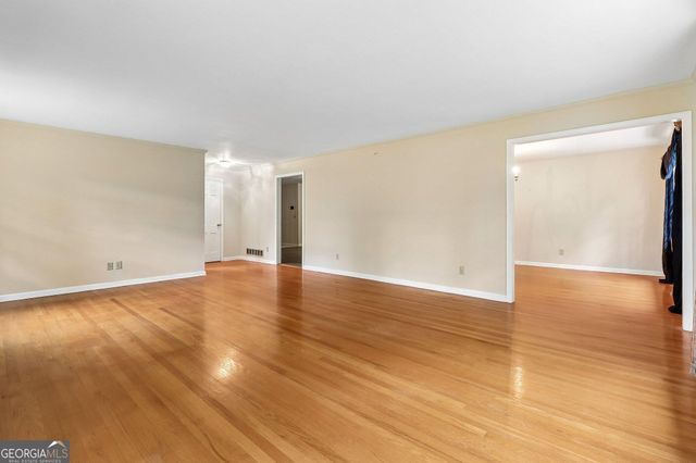 5117 Lakewood Drive, Acworth, GA 30101