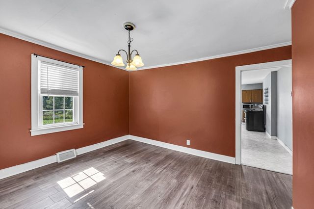 81 South St, Williamsburg, MA 01096
