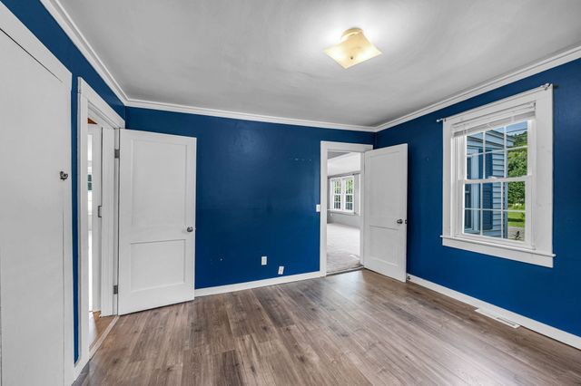 81 South St, Williamsburg, MA 01096