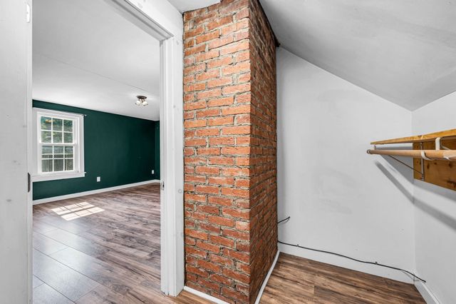 81 South St, Williamsburg, MA 01096